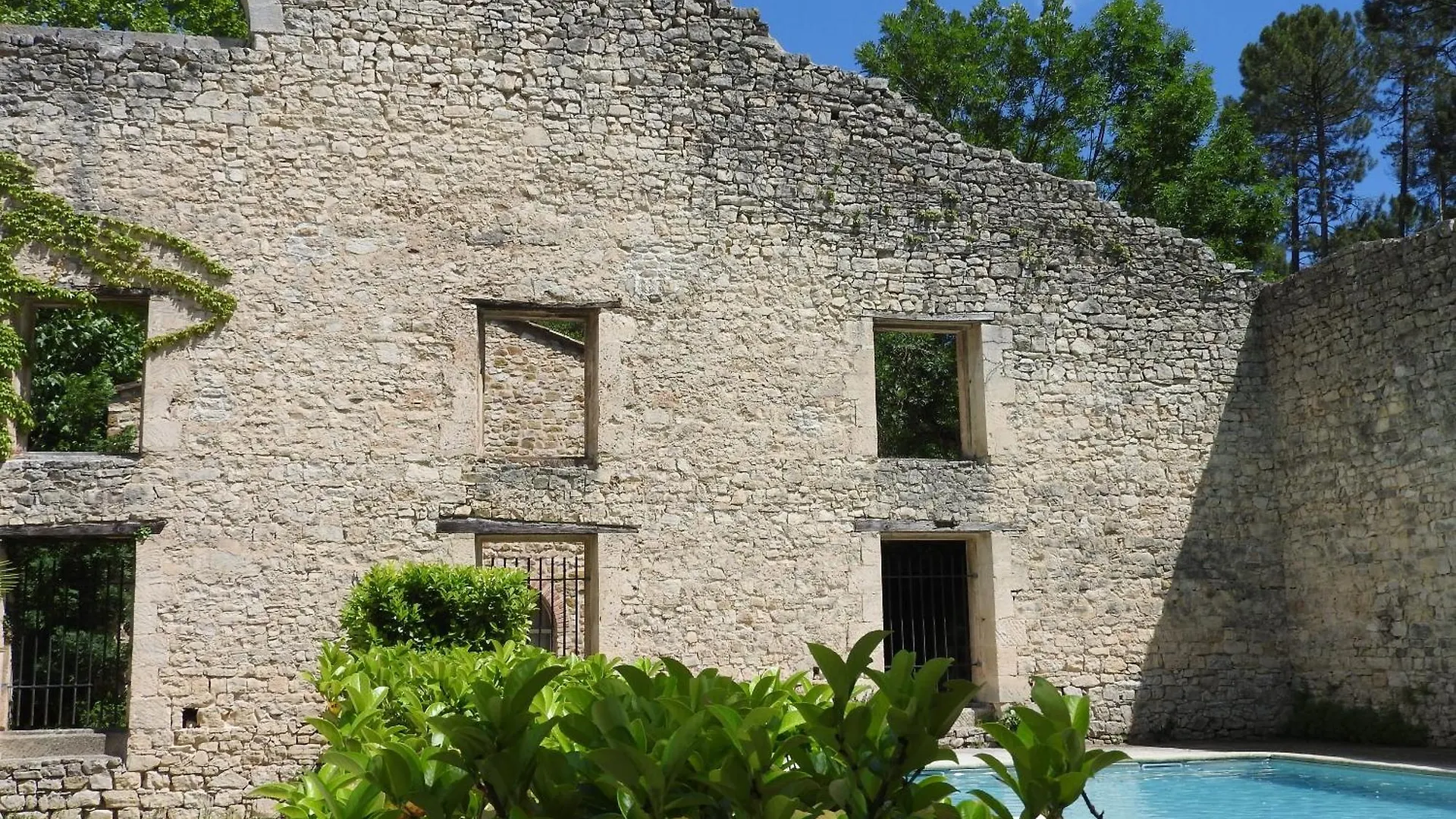 Sejour Au Pied Du Colorado Provencal, Avec Piscine Villa Rustrel 0*,